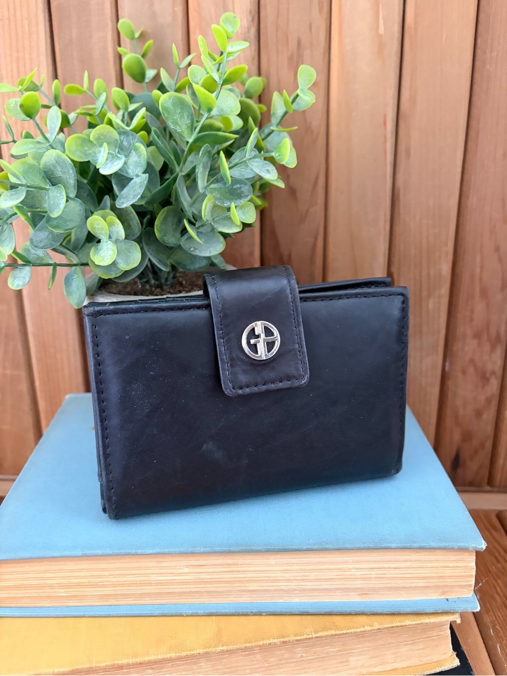 Giani Bernini Black Soft Leather Kiss lock Card Wallet